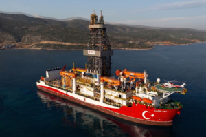 Çağrı Bey, ismini Somali’de ailede doğan ilk bebek anlamına gelen “Curad”dan alan ve Mogadişu’dan 372 kilometre açıkta bulunan CURAD-1 kuyusunda çalışacak.