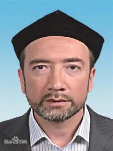 Çin’in “Uyumlu” İsmleri de Hedef Alan Kıskacı: Ak Mescit Eski İmamı Abdüşükür Rahmitulla Tutuklandı